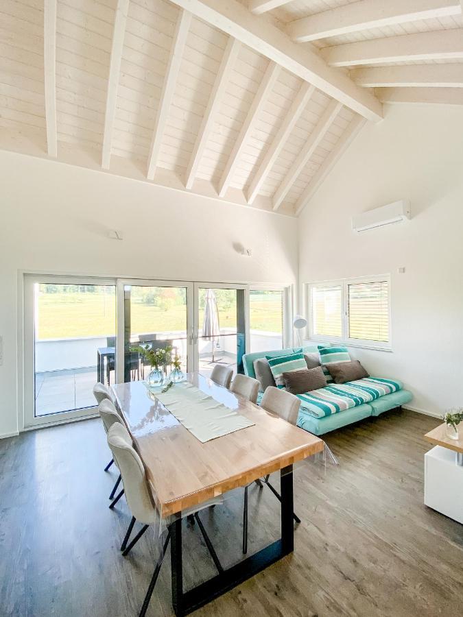 Wunderschoene Helle Wohnung Mit Grosser Dachterrasse Gottmadingen Exterior foto